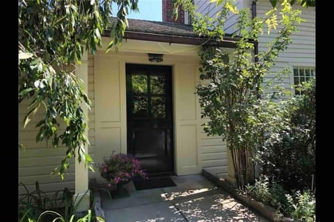 The Doctor 1781 House on the Litchfield Green House in Litchfield County