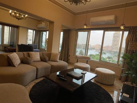 apartment in giza beside four seasons hotel Apartment in Cairo