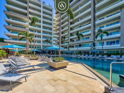 Luxury 2 BR Condo near Golf Courses and Marina - Pool Apartment in Puerto Vallarta