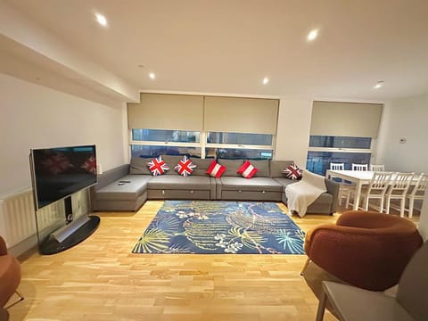 The grange penthouse F2 Apartment in London Borough of Southwark