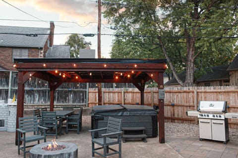 Patio, Hot Tub