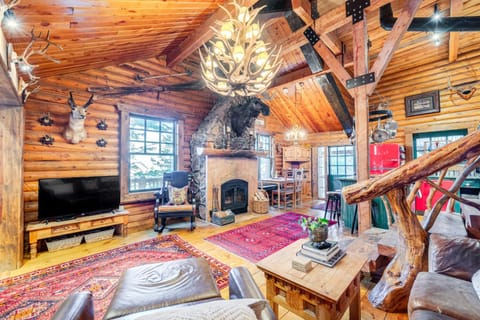 about 13 Mi to Main St Park City Cabin with Mtn Views! House in Summit Park