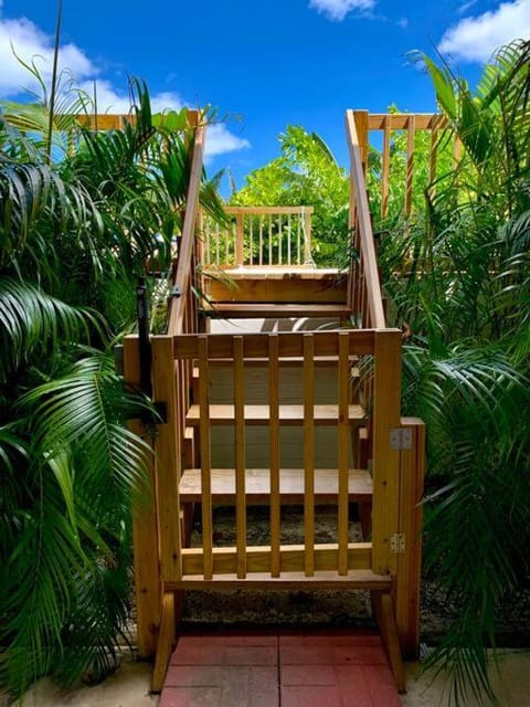 Yellow Vacation home Free cancelation see details House in Cudjoe Key