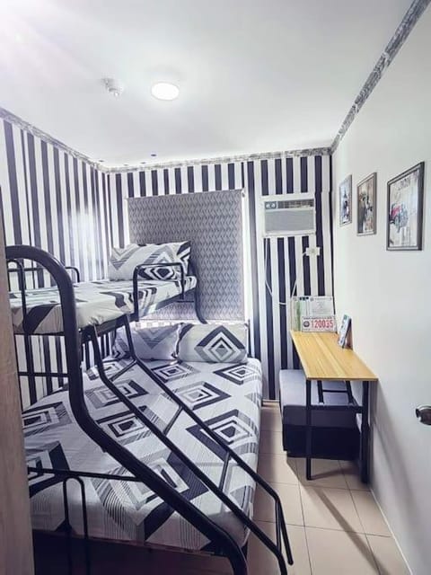 Fully 2br 8Spatial Condo Maa with netflix, poolwifi Apartment in Davao City