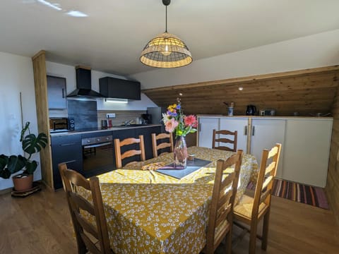 Appartement à la ferme vosgienne avec terrasse, cheminée et wifi - FR-1-589-759 Apartment in Vosges