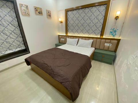 4bhk Cozy villa by heart Staycation lonavala Villa in Lonavla