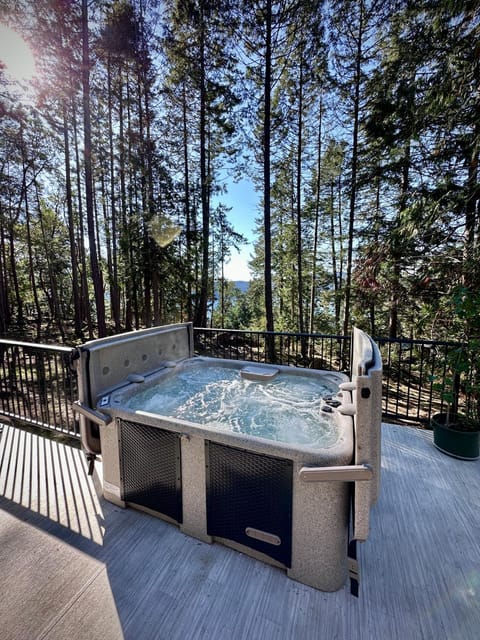 Natural landscape, Hot Tub, Hot Tub