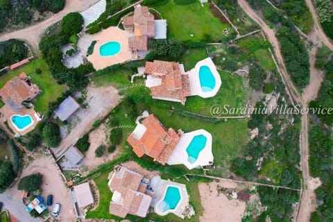 Natural landscape, Bird's eye view, Pool view, Swimming pool