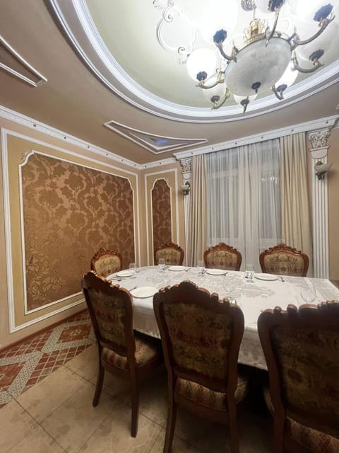 Особняк в аренду посуточно House in Almaty