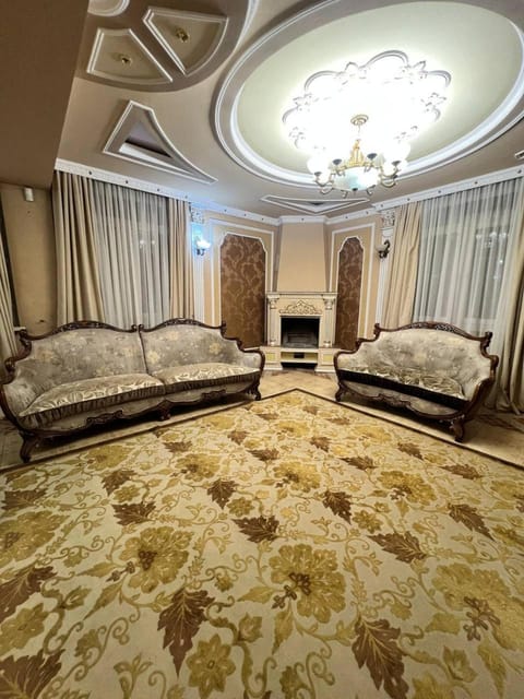 Особняк в аренду посуточно House in Almaty