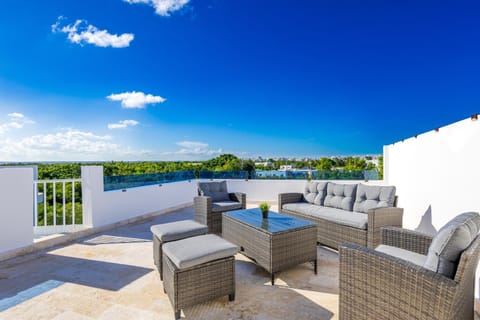 Patio, Natural landscape, View (from property/room), Balcony/Terrace, Seating area