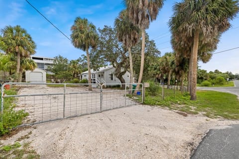 Merrilly Cottage House in Cedar Key