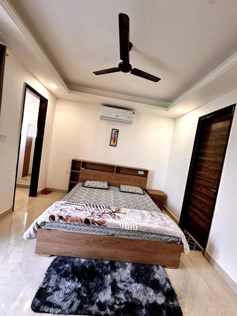 Yoga Wifi Travel Home Stay Apartment in Rishikesh