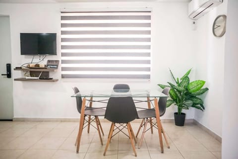 TV and multimedia, Dining area