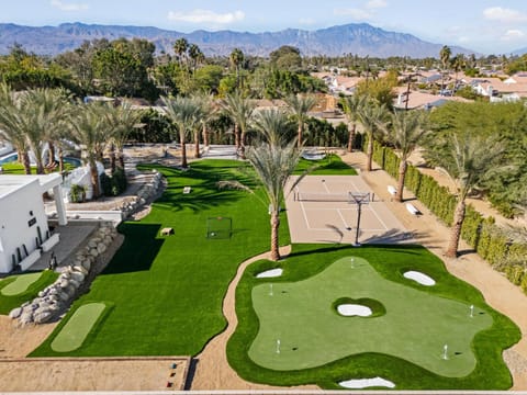 Isla - Where Luxury Meets Adventure House in Indian Wells