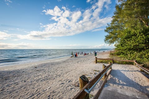 Bonita Heights Hotel in Bonita Springs