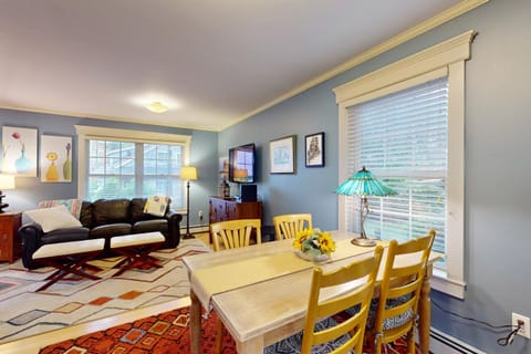 Bluebird Haven - Lower Apartamento in Edgecomb