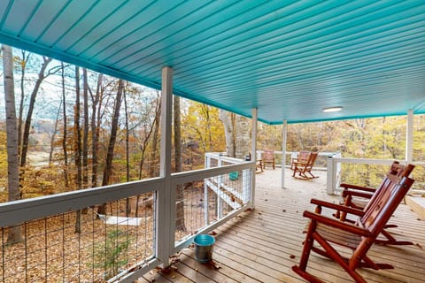 Sweet Breeze House in Douglas Lake