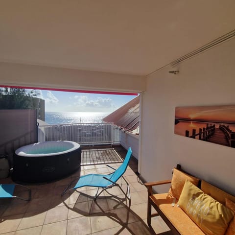 Hot Tub, Balcony/Terrace, sunbed