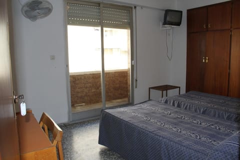 Hostal Mengual Bed and Breakfast in Gandia