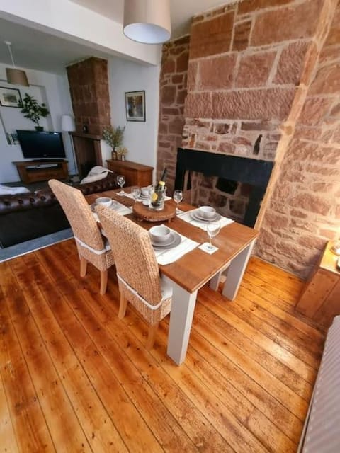 Cosy Kiln Cottage with log burner House in Copeland District