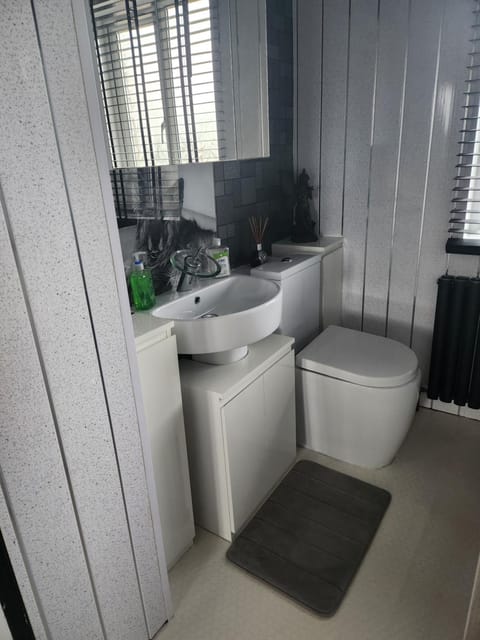 Property building, Bathroom