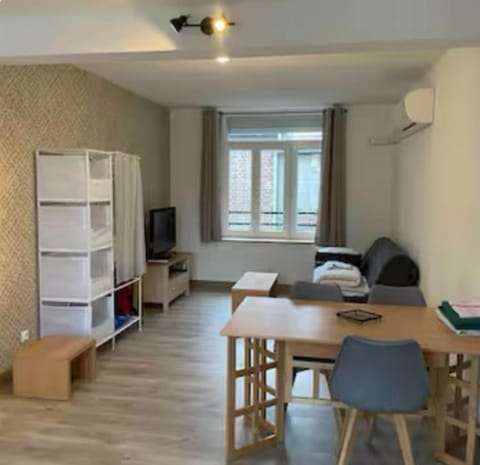 Studio Calais Apartment in Calais