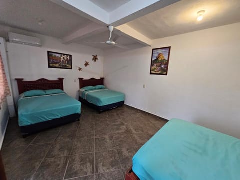 Casablanca Bonfil #4 Bed and Breakfast in Acapulco