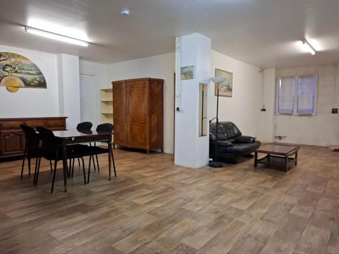 Living room, Seating area, Dining area