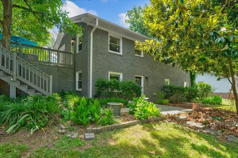 White Oak Residence Maison in Chapel Hill