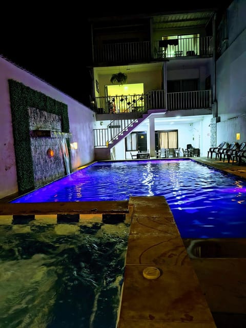 Night, Swimming pool