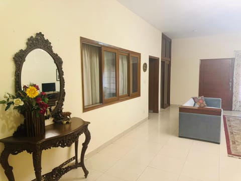 Homeaway Karachi House in Karachi