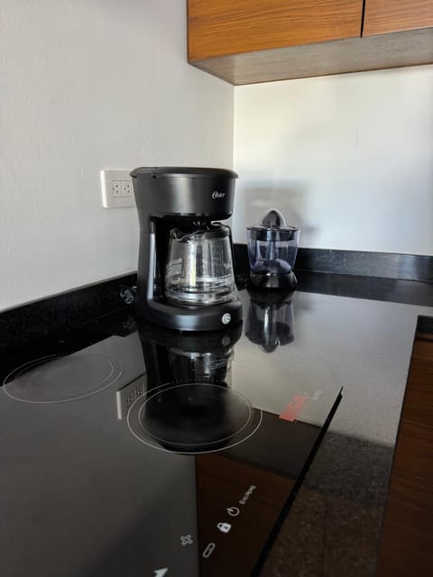 Coffee/tea facilities, Kitchen or kitchenette