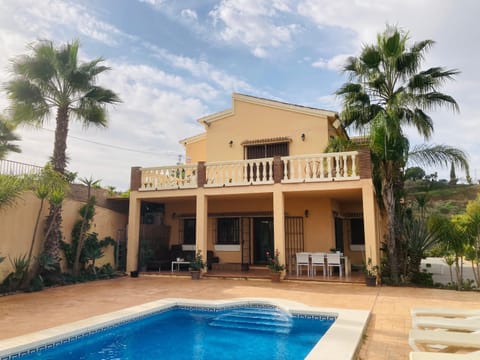 Balcony/Terrace, Swimming pool