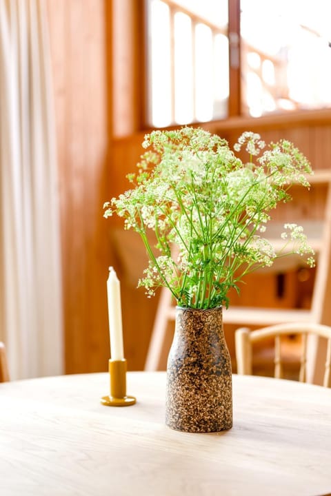 Decorative detail, Decorative detail, Dining area