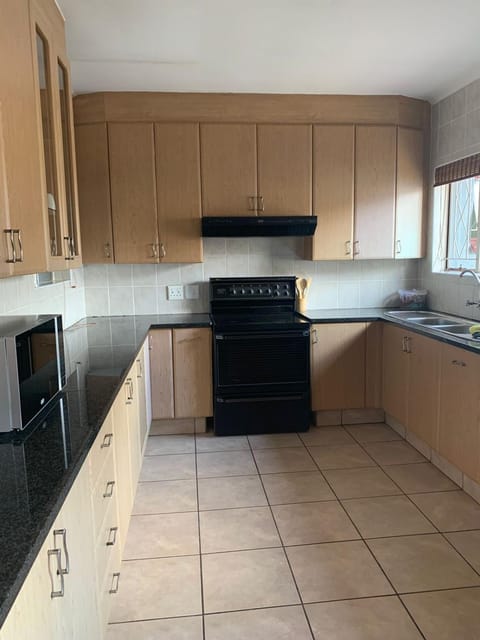 StMabels comfyHome Vacation rental in Roodepoort