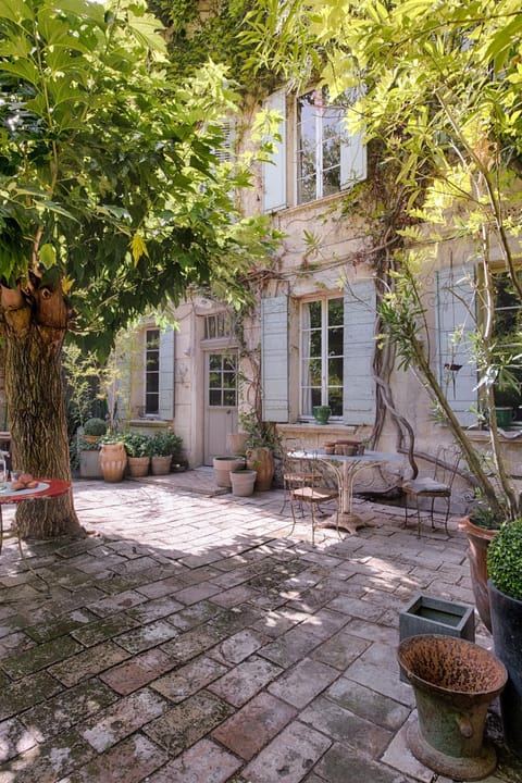 Maison XIXe et Jardin en Intramuros House in Avignon