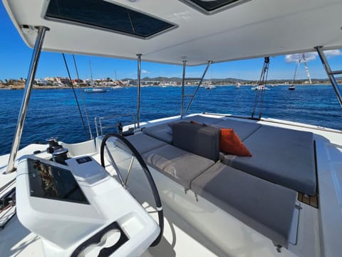 Patagonia Docked boat in Valencia