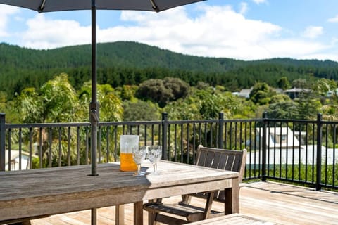 Natural landscape, View (from property/room), Balcony/Terrace