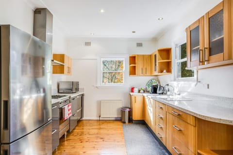 Charming Moutain Cottage -Pet Friendly House in Blackheath