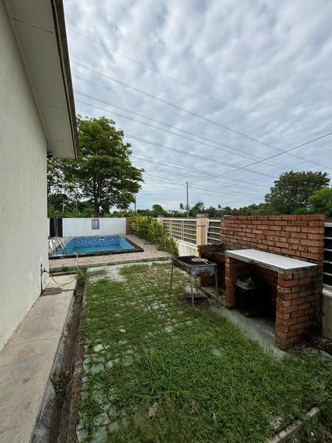 Garden, Pool view