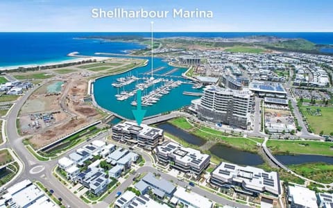 Harbourside Delight - Waterfront Oasis Apartment in Wollongong