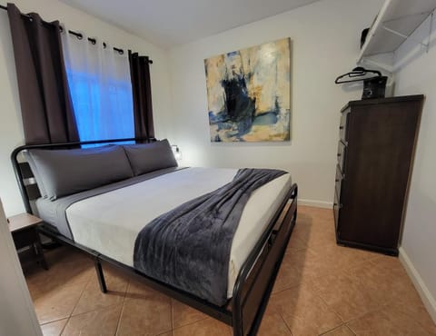 Beverlywood 2-bedroom suite - 5 minutes to Rodeo Drive Apartment in Beverly Hills