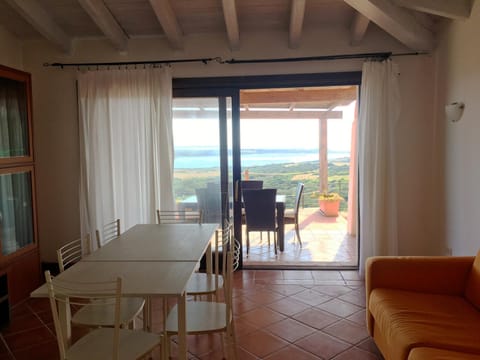 Balcony/Terrace, Living room, Dining area, Lake view, Sea view