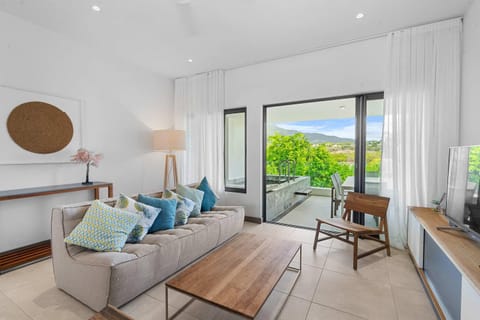 Vesper Beach - Luxury Beachfront Apartment Apartment in Rivière Noire District, Mauritius