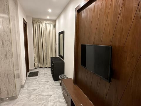 2 Bed luxury Apartment Apartment in Lahore