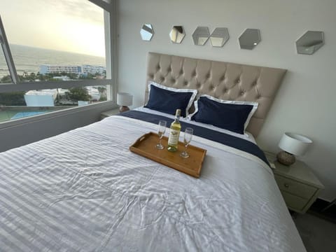 Suite con balcon y Jacuzzi Ocean Club 1 Apartment in Guayas