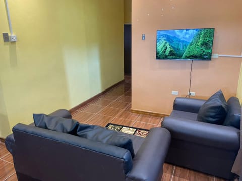 Communal lounge/ TV room, TV and multimedia, Living room, Evening entertainment