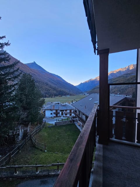 Natural landscape, View (from property/room), Balcony/Terrace, Mountain view