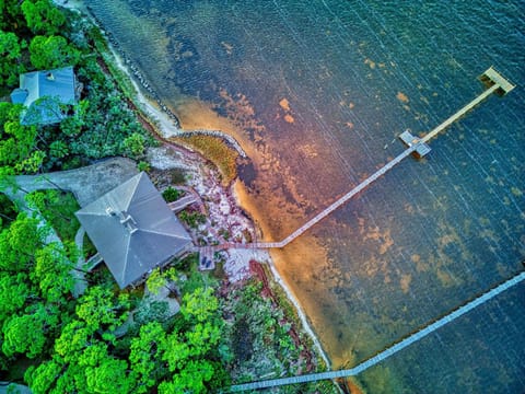 Flamingo Bay House in Saint George Island